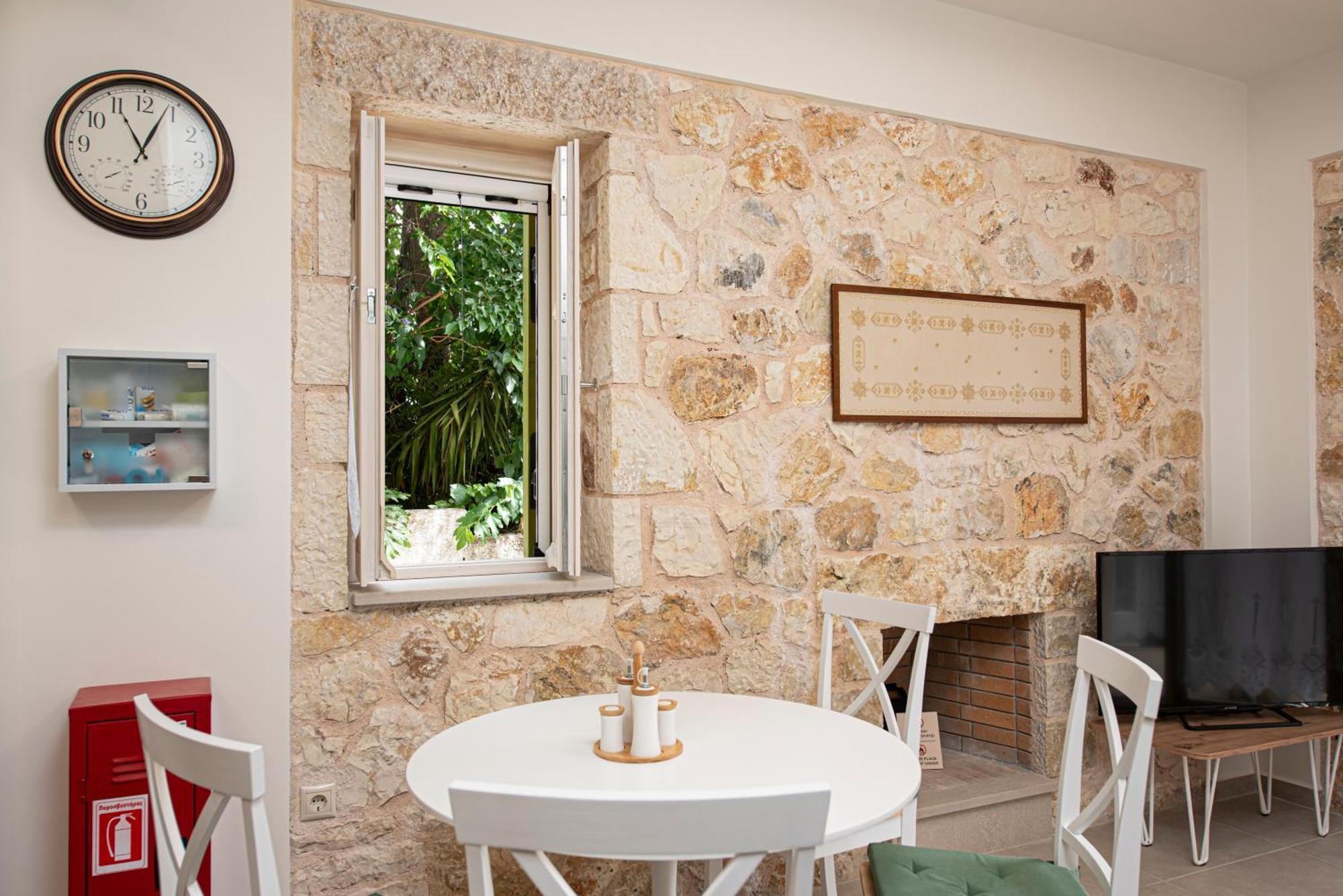 Lagadia Stone House Áyios Nikítas