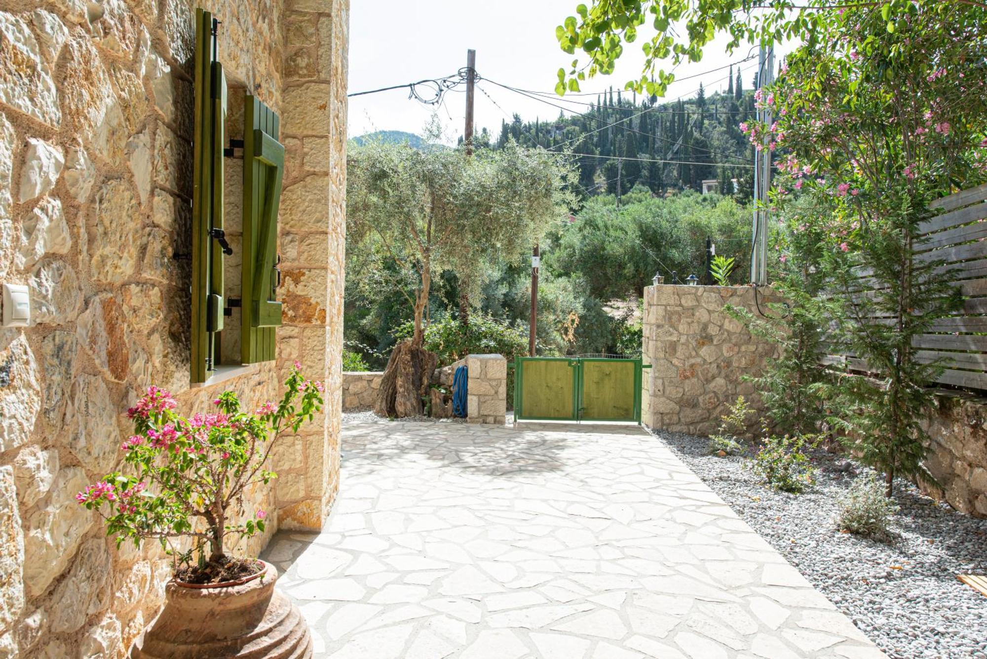 Lagadia Stone House Appartement *