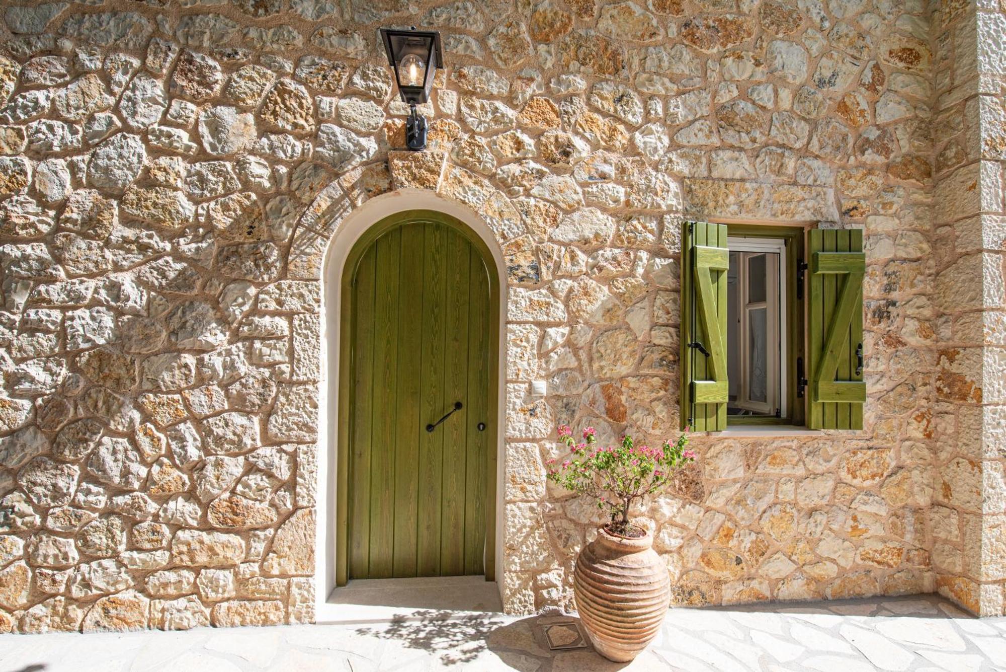 Lagadia Stone House Áyios Nikítas